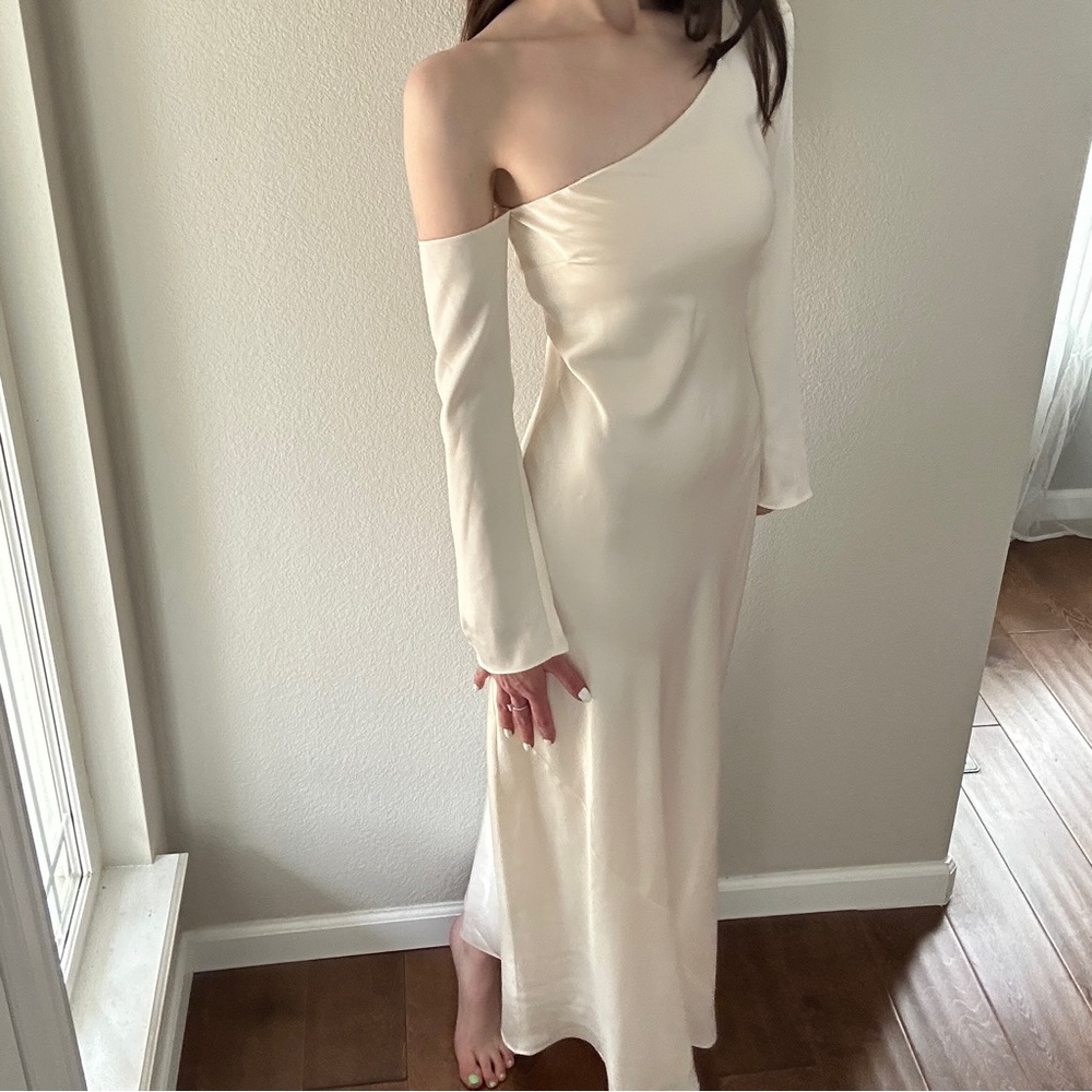 new Reformation Augustina Dress